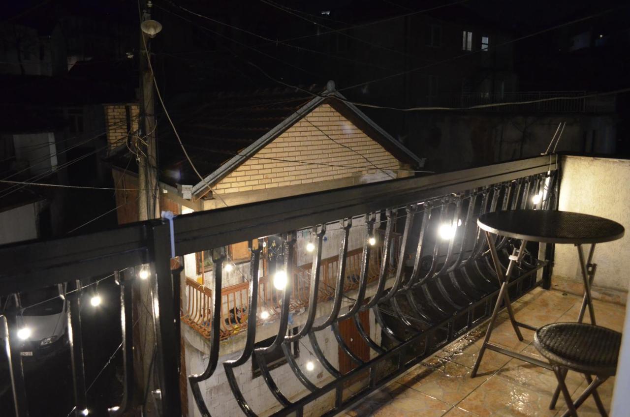 Moonlight Hostel Pristina Esterno foto